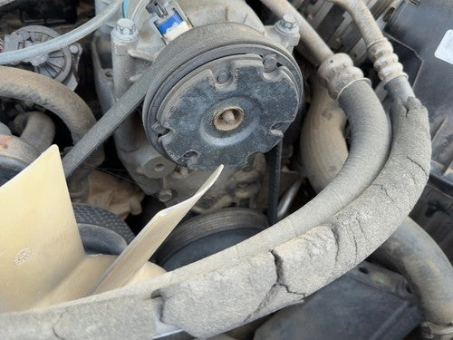 2001 Chevy S10 Blazer Power Steering Pump With Mount Bracket Oem 4.3L