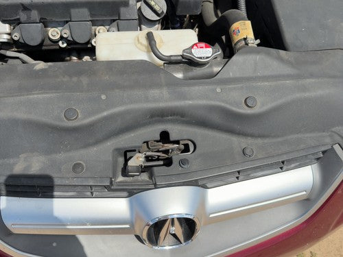 04-06 Acura Tl Top Plastic Cover Above Radiator Support Sight Shield Oem 3.2L