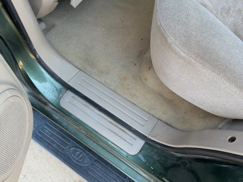 03-08 Kia Sorento Driver Left Rear Lower Sill Plate Step Trim Panel Oem Beige
