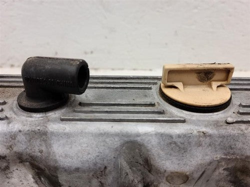 1990 Jeep Cherokee 4.0L Oem Valve Cover