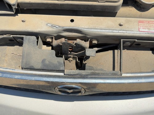 1999-2000 Mazda Protege Dx Hood Latch Assembly With Bracket Oem Bj0J53100F