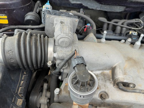 2005-2006 Chevy Equinox Throttle Body Valve Oem With Sensors 3.4L 12589308