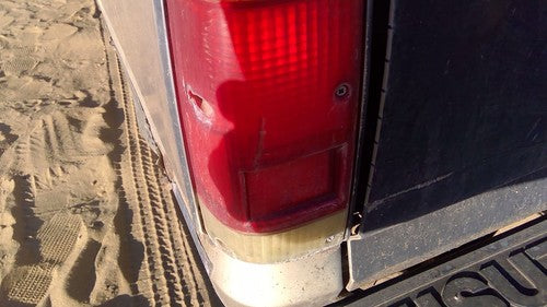 1981-1987 Isuzu Pup Pickup Driver Left Tail Light Brake Lamp Oem Rear 94218842