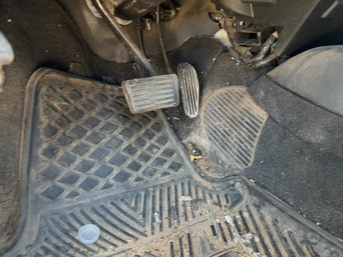 1998-2005 Chevy S10 Blazer Gas Pedal Assembly Accelerator OEM 15714254