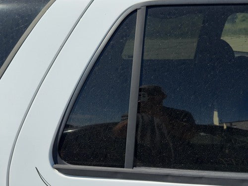 95-05 S10 Blazer Passenger Right Rear Vent Window Back Door Glass With Frame Oem