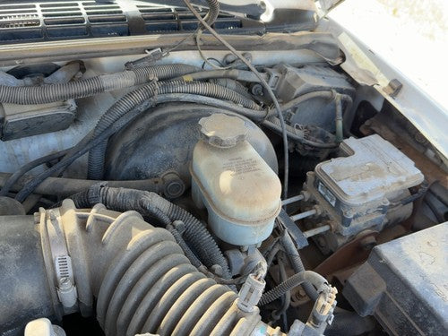 2001 Chevy S10 Blazer Power Brake Booster with Master Cylinder 4.3L 15234951