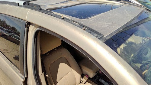 07 Suzuki Grand Vitara Xl-7 Passenger Right Front Moulding On A Pillar Post Gold