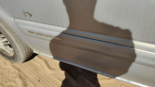 00-05 Venture Driver Left Front Moulding From Door Oem Trim Strip Silver 17U