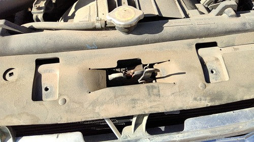 93-95 Nissan Pathfinder Nissan Pathfinder Hood Latch Assembly With Bracket Oem