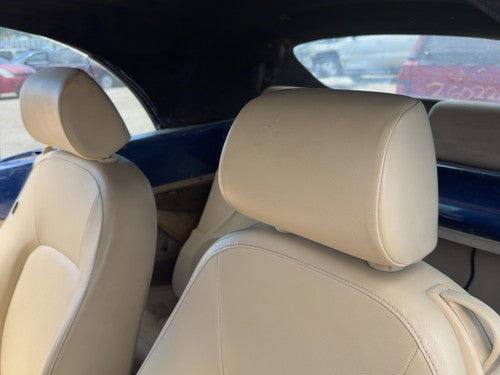 07-10 Vw Beetle Convertible Pair Of Front Headrests Oem Left Right Set Seat Tan