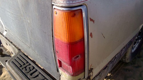 1981-1987 Isuzu Pup Pickup Passenger Right Tail Light Brake Lamp Oem Rear