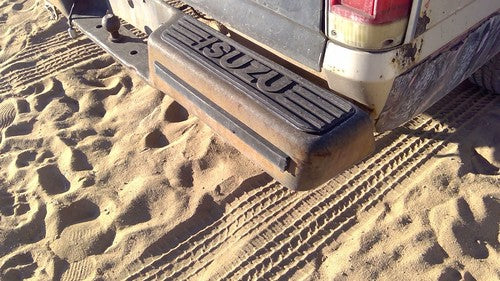 1981-1987 Isuzu Pup Pickup Rear Back Step Bumper With Brackets Oem 2900036000