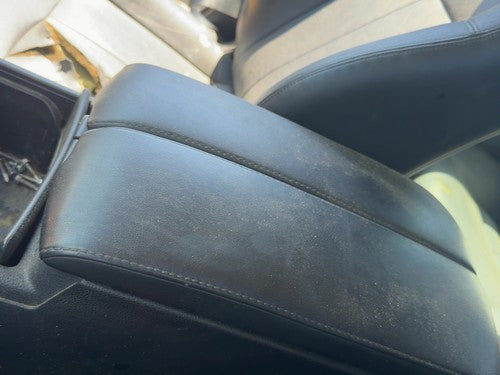 06-10 M35X Center Console Lid Only Oem Arm Rest Fold Down Without Bose Graphite