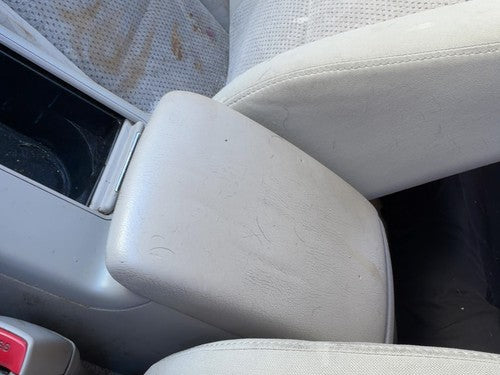 06 Legacy Outback Center Console Lid Only Oem Arm Rest Fold Down 2.5L Taupe Tau
