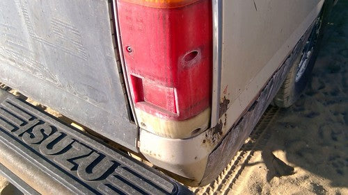 1981-1987 Isuzu Pup Pickup Passenger Right Tail Light Brake Lamp Oem Rear