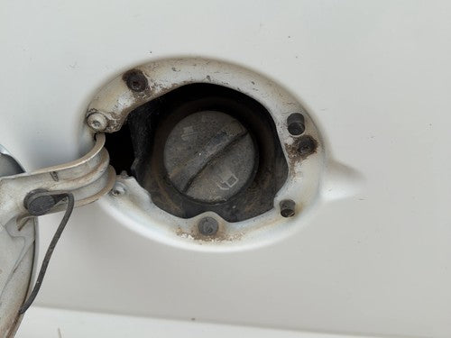 1998-2002 Chevy Express Van 2500 Fuel Filler Neck Assembly With Gas Cap Oem 4.3L