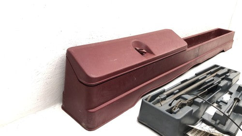 1990 Chevy Silverado 1500 Jack Tool Kit Set Assembly With Tray Spare Oem