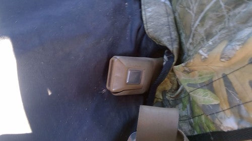 1986 Isuzu Pup Pickup Driver Left Front Seat Belt Buckle Receiver Oem Brown