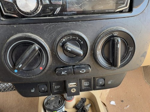98-10 Beetle Convertible Temperature Control Module In Dash Heater Ac Head Unit