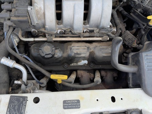 1998-2000 Chrysler Town & Country Front Cylinder Head Assembly Oem 3.3L 04694185
