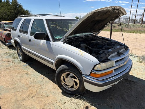2001 Chevy S10 Blazer Body Control BCM Chassis Brain Box Center Dash 9385236