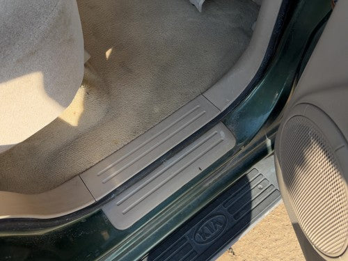 2006 Kia Sorento Passenger Right Rear Lower Sill Plate Step Trim Panel Oem Beige