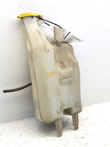 03-04 Ram 2500 Windshield Washer Fluid Reservoir With Pump Tank Bottle 5.7L Hemi