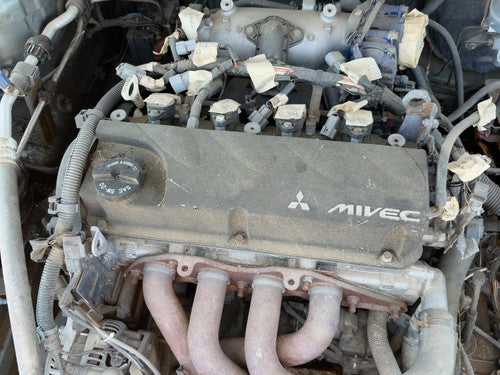 2007-2012 Mitsubishi Eclipse Valve Cover Oem 2.4L Mn155312