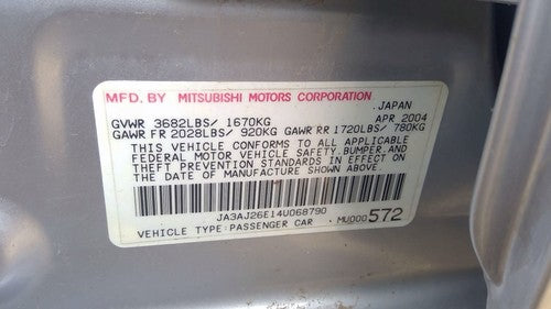 2002-2006 Mitsubishi Lancer Windshield Washer Fluid Reservoir With Pump Oem