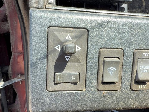 1985-1988 Nissan Maxima GXE Sedan Power Mirror Control Switch OEM 3.0L