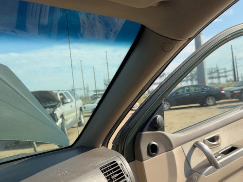 06 Kia Sorento Passenger Right A Pillar Trim Windshield Post Panel Oem Beige Fc