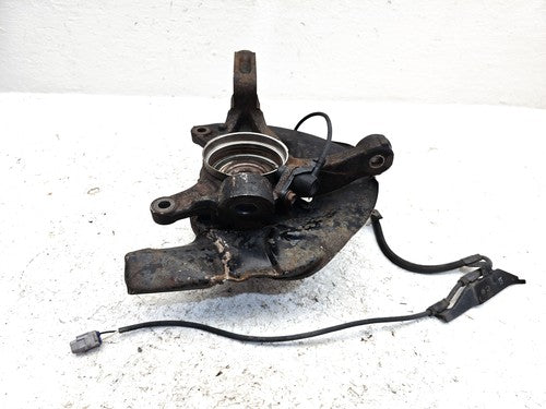 98-03 Sienna Passenger Right Front Spindle Steering Knuckle With Wheel Hub