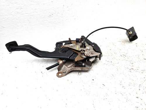 2005 Chevy Suburban Parking Brake Pedal Assembly Oem Complete Emergency Unit