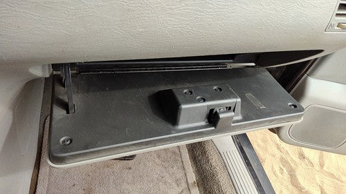 07-09 Grand Vitara Xl-7 Glove Box Assembly Complete Door With Latch Oem Gray
