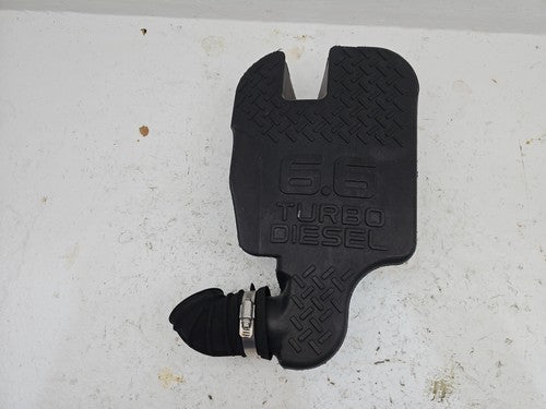 2004 Chevy Silverado 2500 Air Intake Tube Resonator Box 6.6L Duramax Diesel