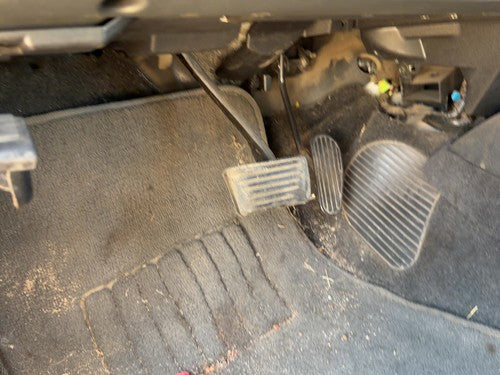 1995-2005 Chevy S10 Blazer Brake Pedal Assembly OEM Automatic 4.3L