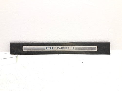 2007 Yukon Xl Denali Passenger Right Lower Sill Step Trim Panel Oem 5848386