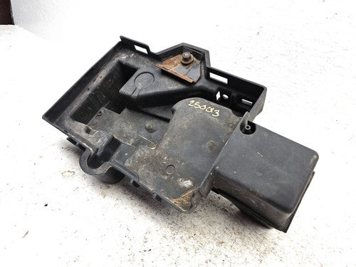 2006-2007 Chrysler Town & Country Complete Battery Tray With Hold Down 3.8L Oem