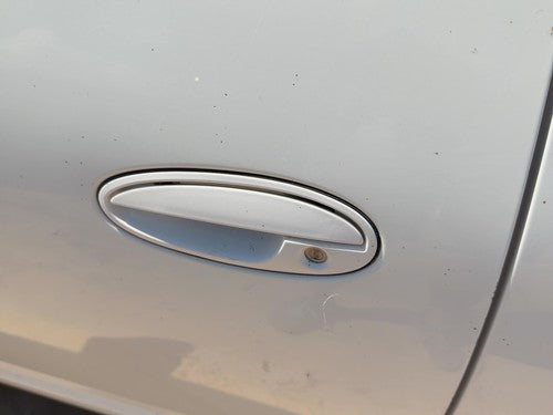 2000-2007 Chevy Monte Carlo Driver Left Front Outside Door Handle Oem White 40U