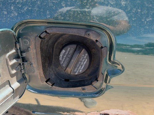 1995-2001 Chevy Lumina Fuel Filler Neck Assembly with Gas Cap OEM 10295393