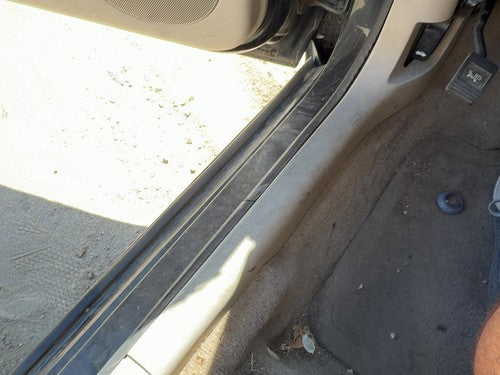 2006-2011 Chevy Impala Driver Left Lower Kick Trim Panel Oem Neutral 522
