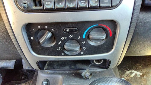 04-07 Jeep Liberty Temperature Control Module In Dash Heater Ac Head Unit Oem