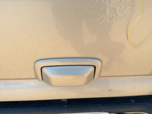 2000-2006 Chevy Suburban 1500 Rear Lift Gate Hatch Handle Assembly OEM