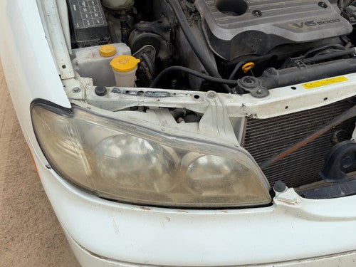 2000-2001 Infiniti I30 Passenger Right Head Light Oem Front Lamp Halogen