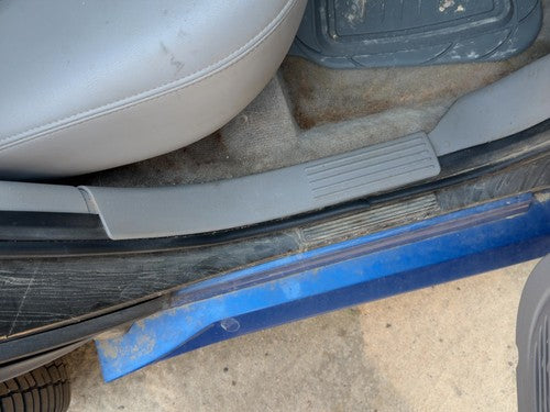 2002-2007 Saturn Vue Passenger Right Rear Sill Step Trim Panel 22698196