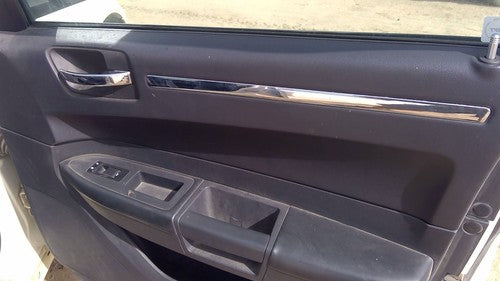 2010 Chrysler 300 Passenger Right Front Inside Door Trim Panel Only Oem Gray Dv