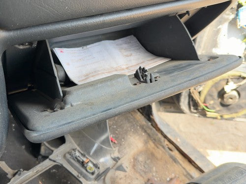 01 Chevy S10 Blazer Glove Box Assembly Complete Door With Latch Oem Graphite 122