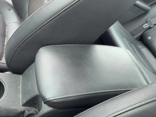 2012-2018 Vw Jetta Center Console Lid Only Oem Arm Rest Fold Down Black