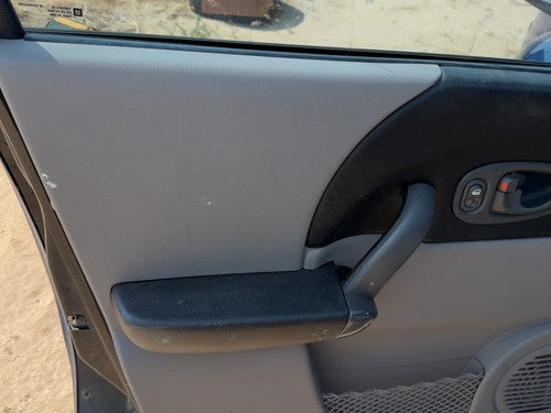 04-05 Saturn Vue Redline Driver Left Front Door Trim Panel With Switch Gray 17D