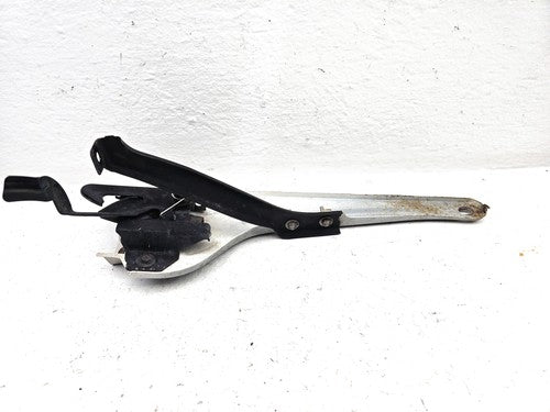 1997-2005 Buick Century Hood Latch Assembly With Bracket Oem 15856715